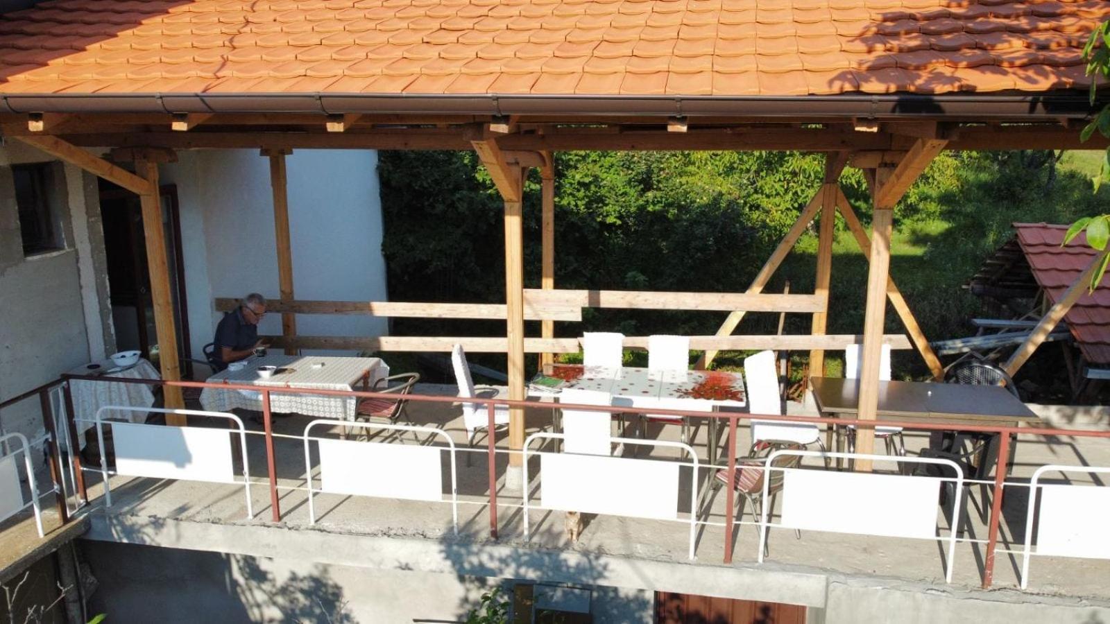 Zavojsko Jezero Pirot - Smestaj Manic Guest House Gostusa Exterior photo